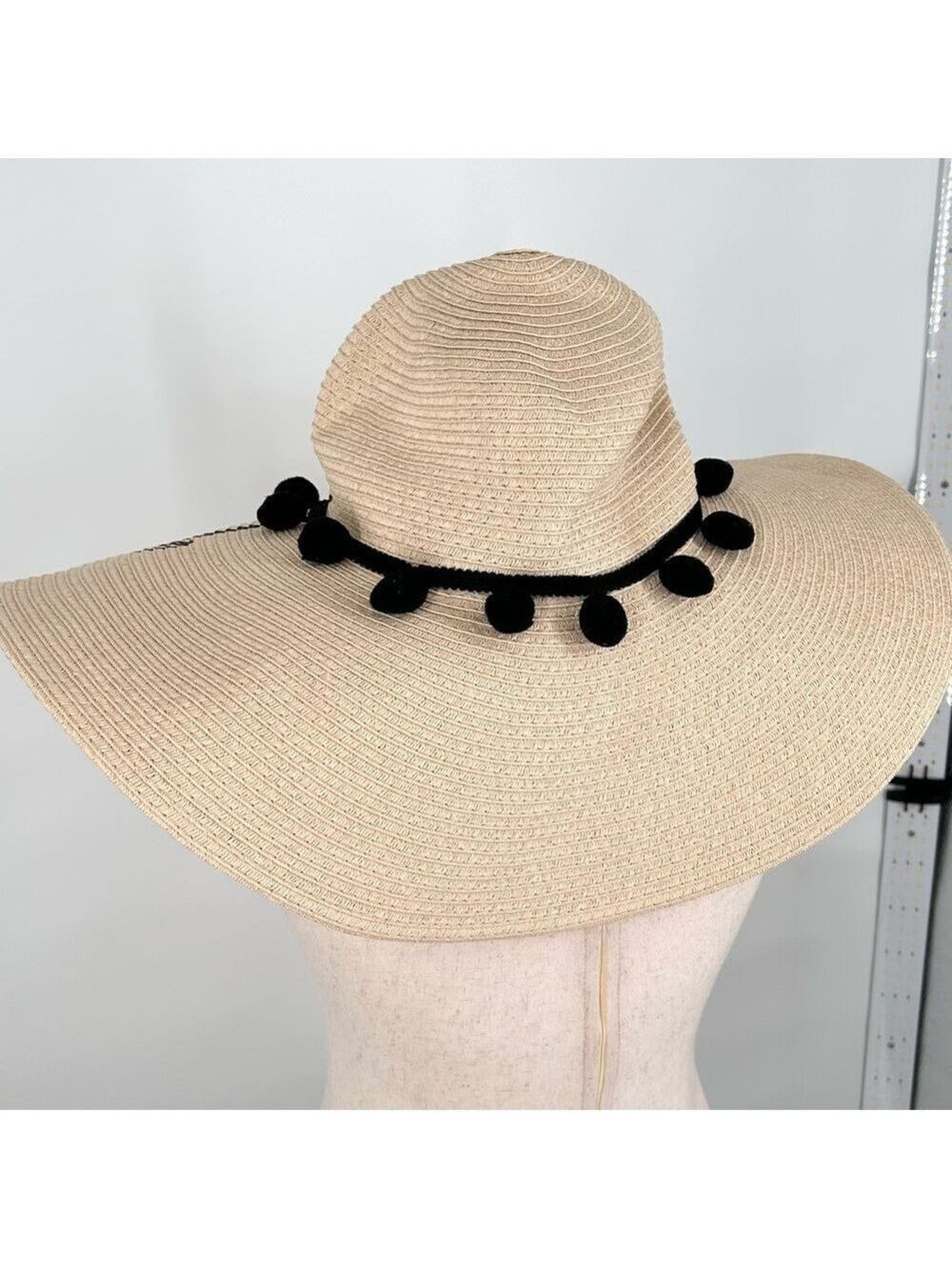 Coastalista Straw Wide Brim Hat Pom Pom NWT - Picture 7 of 14